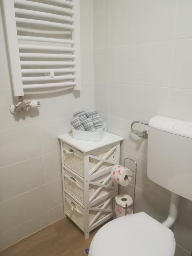 Carmen Deluxe Apartamento Novi Sad Exterior foto